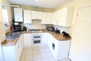 Kitchen- click for photo gallery